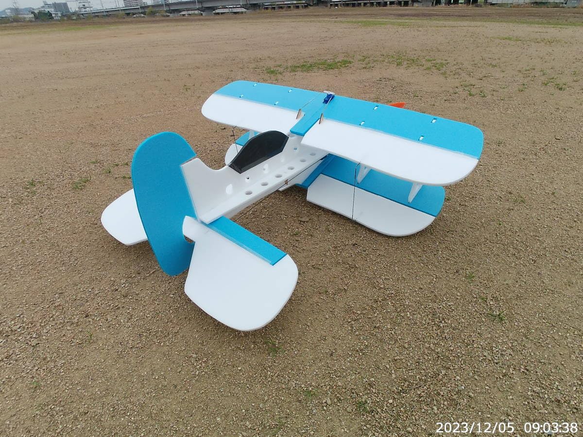 Amazon.co.jp: 超スロー飛行しか出来ません！ TAM-30 エルロン複葉機